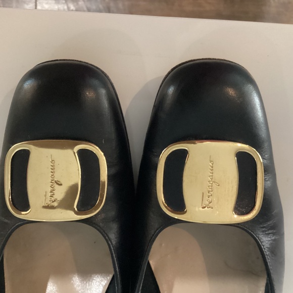 Vintage Salvatore Ferragamo Size 8 AAA Black - Picture 3 of 10